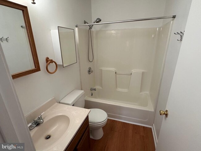 Photo - 30 Westridge Dr Unit B