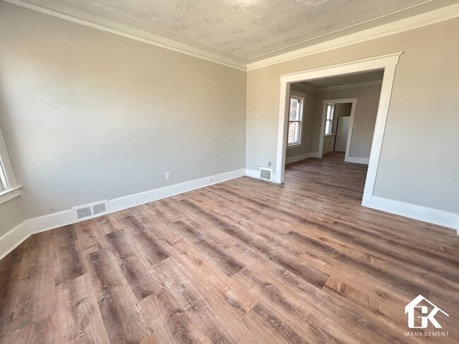 Photo - 4609 Vancouver St Unit 4611 Vancouver St - upper