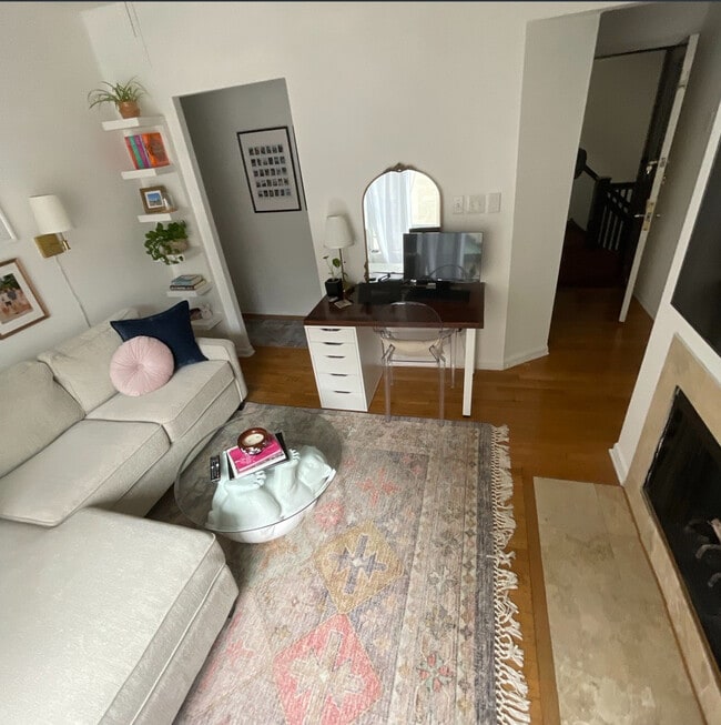 Photo - 681.5 W Wrightwood Ave Unit 2W