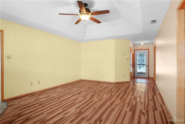 Photo - 17 Yarrow St