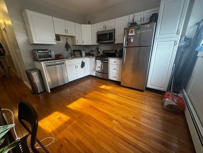 Building Photo - 818 Parker St Unit 1