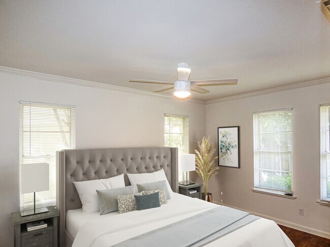 Photo - 5511 Winton St