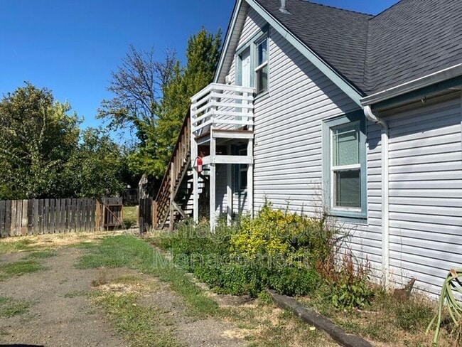 Photo - 2613 NW Grant Ave