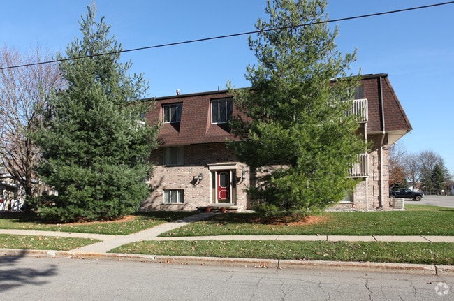 Whispering Pines Apartments - Whispering Pines Apartments