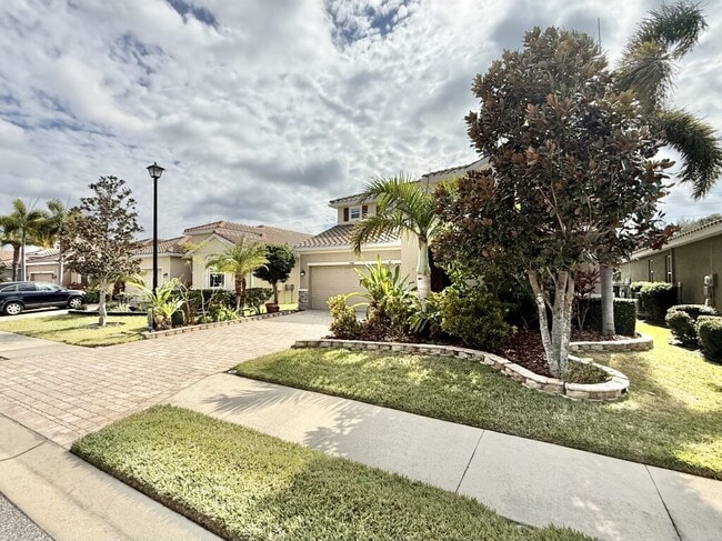 Photo - 2948 Oriole Dr