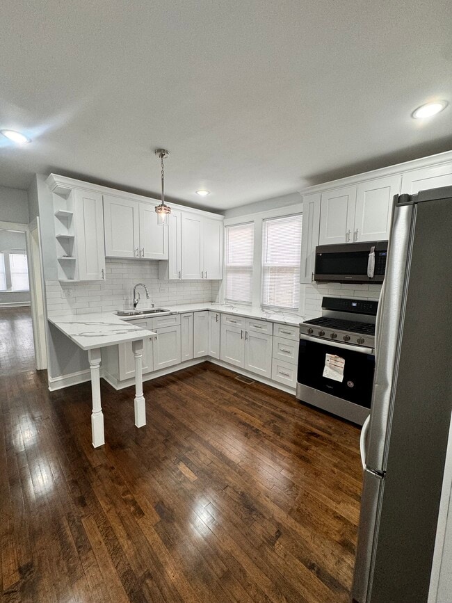 Photo - 2950 N Lowell Ave