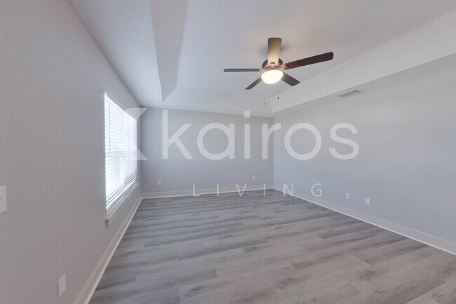 Photo - 1749 SW 168th Loop