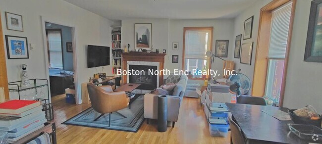 Building Photo - 1 bedroom in Boston MA 02113 Unit 2 Rental