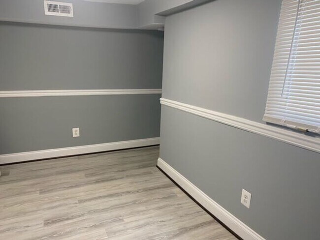 Photo - 1500 Olmstead St