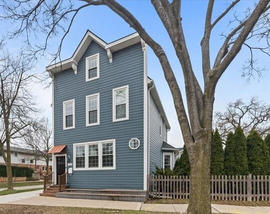 Building Photo - 1334 Wilmette Ave