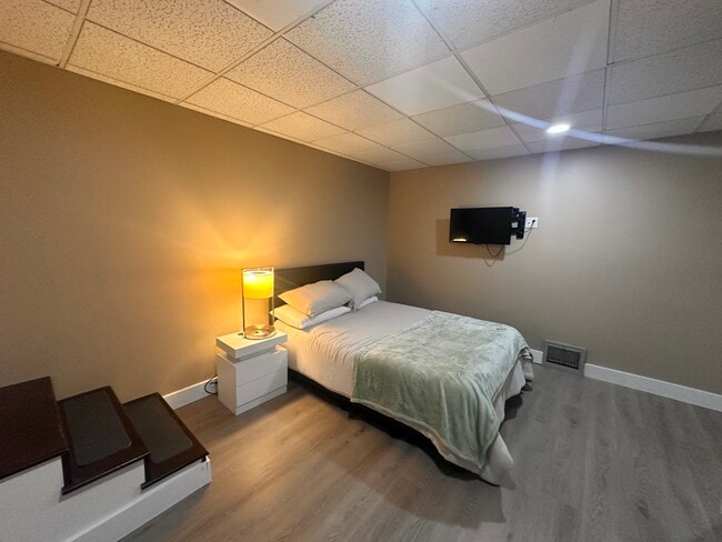 Photo - 311 N 3rd Ave Unit Two bedroom available