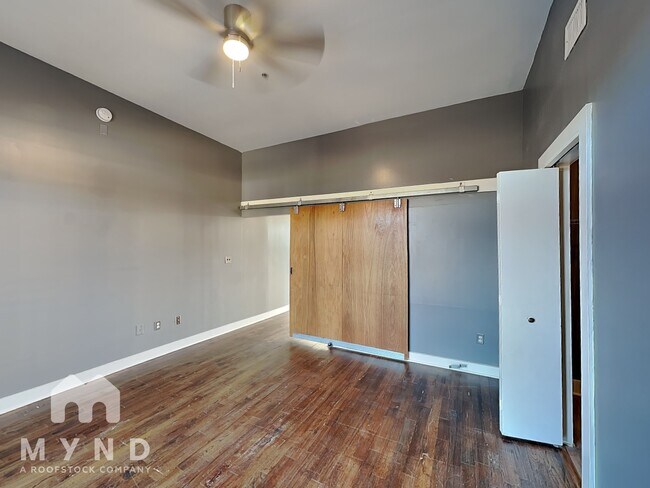 Photo - 502 Pryor St SW Unit 326