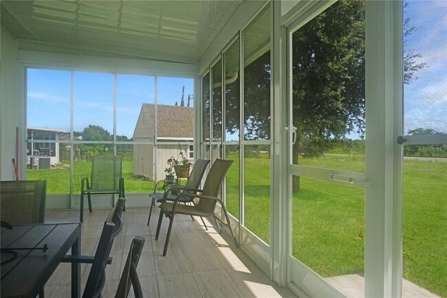Photo - 1061 Suffragette Cir