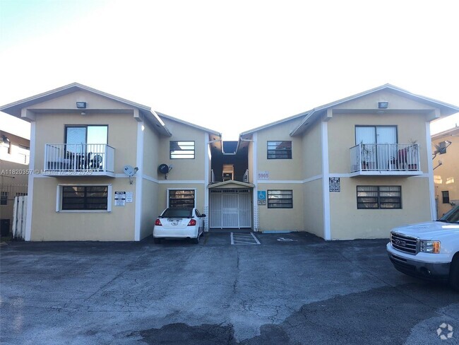 Building Photo - 5930 W 25th Ct Unit 101 Rental