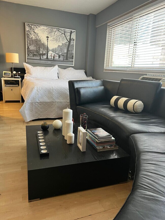 Photo - 2101 Chestnut St Unit 1407