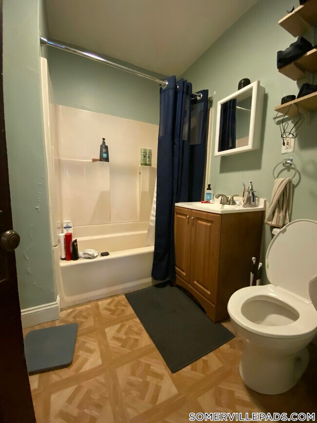 Photo - 221 Holland St Unit 2