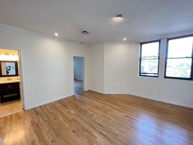Photo - 258 Barrow St Unit 4C