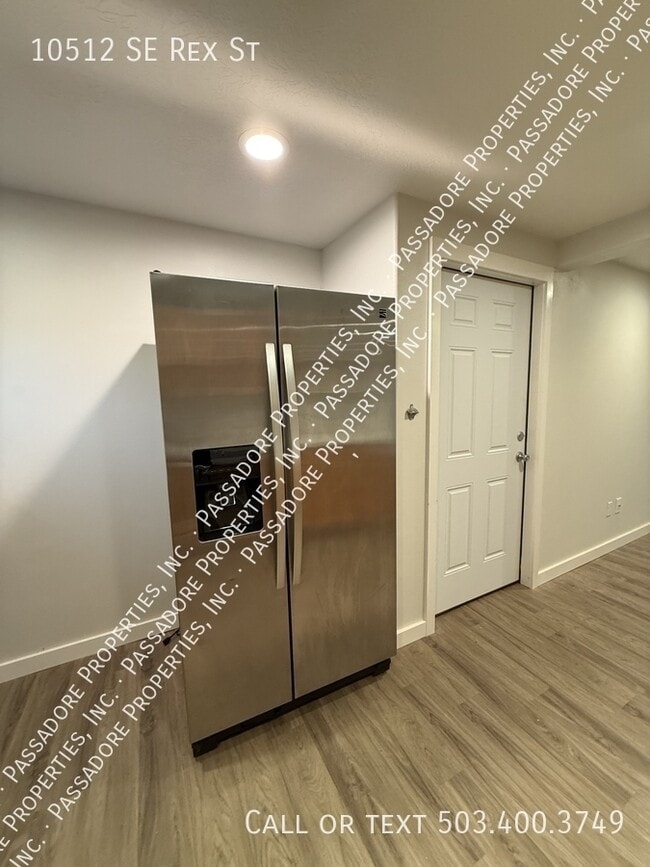 Photo - 10512 SE Rex St