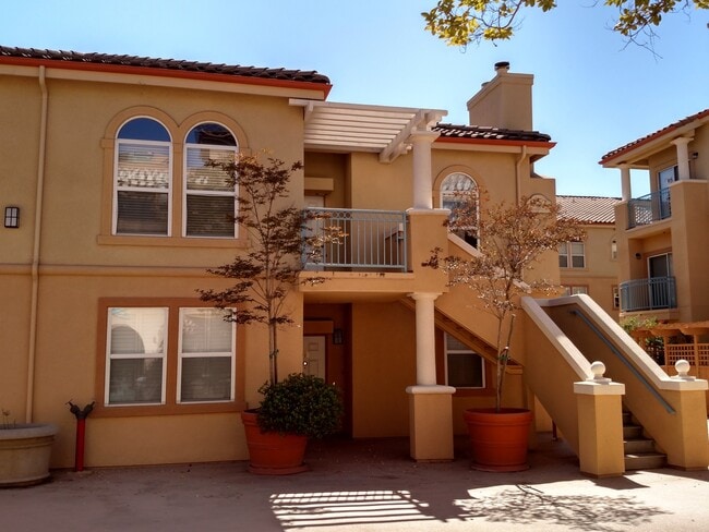 Building Photo - Beautiful 2BR/2BA Condo - Convenient Downtown San Jose Location!