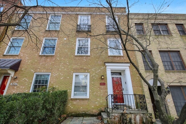 River Road DC - River Road DC Apartment Unit 2