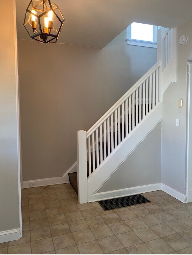 Photo - 3728 W 4th St