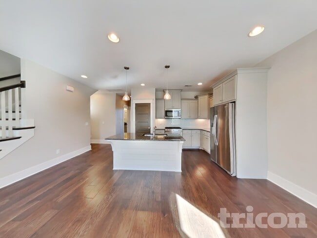 Photo - 1247 Hillwood Private Cove