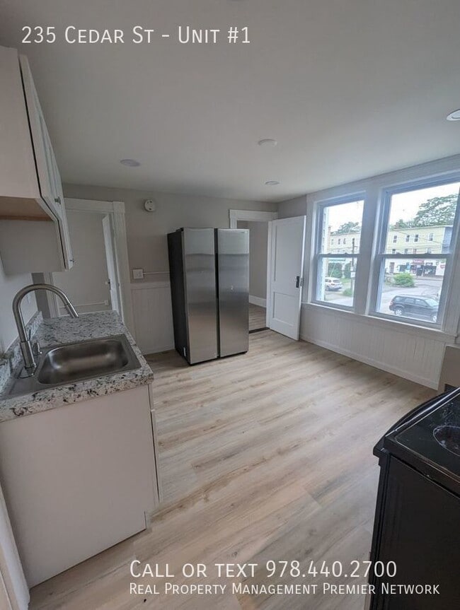 Photo - 235 Cedar St Unidad #1