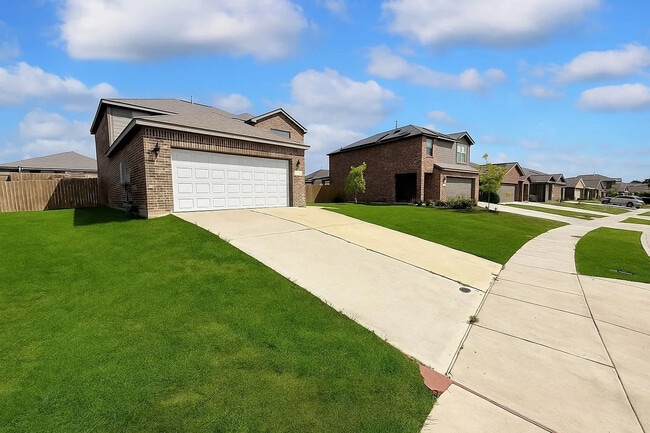 Photo - Room in House on Serena Dr