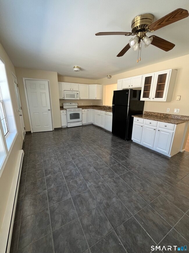 Photo - 27 Thomas St