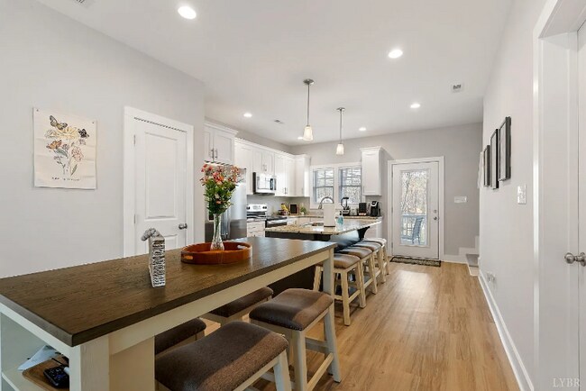 Photo - 36 English Commons Dr