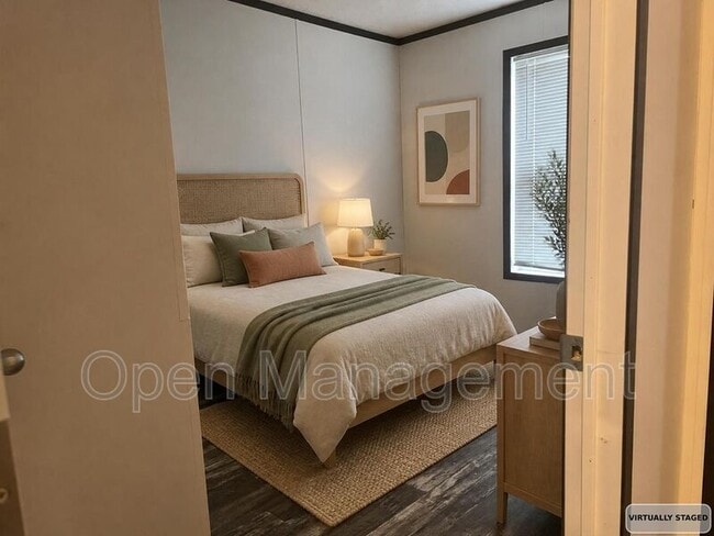 Photo - 825 1st Ave E