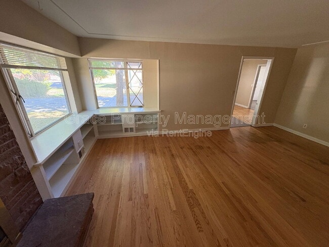 Photo - 520 S Otis St