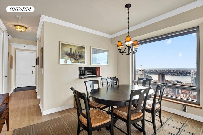 Photo - 301 W 57th St