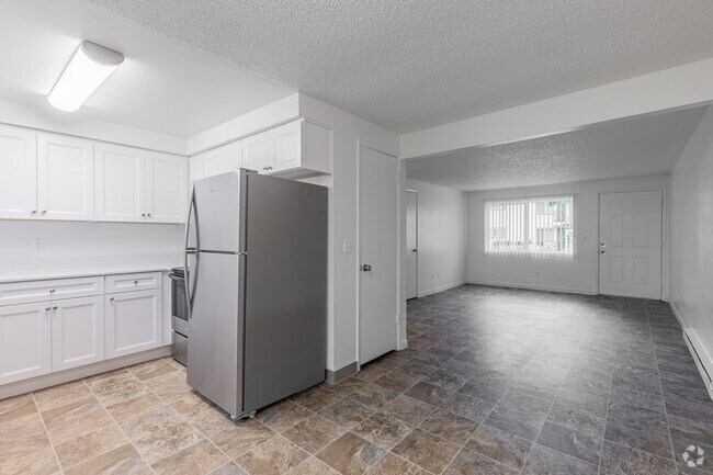 2 habitaciones, 1 baño - 843 pies cuadrados - Cocina - PineWood Commons