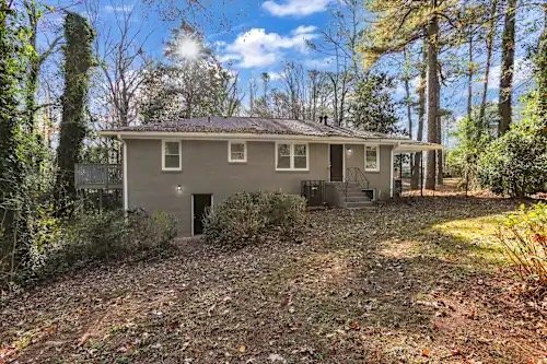 Photo - 1873 Campbellton Rd SW