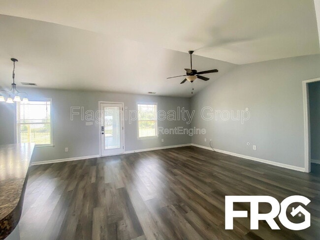 Photo - 200 Willow Pond Dr