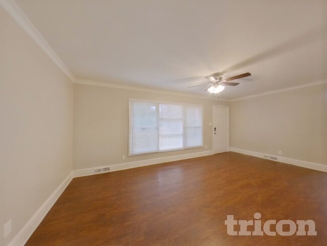 Photo - 1141 Dooley Dr