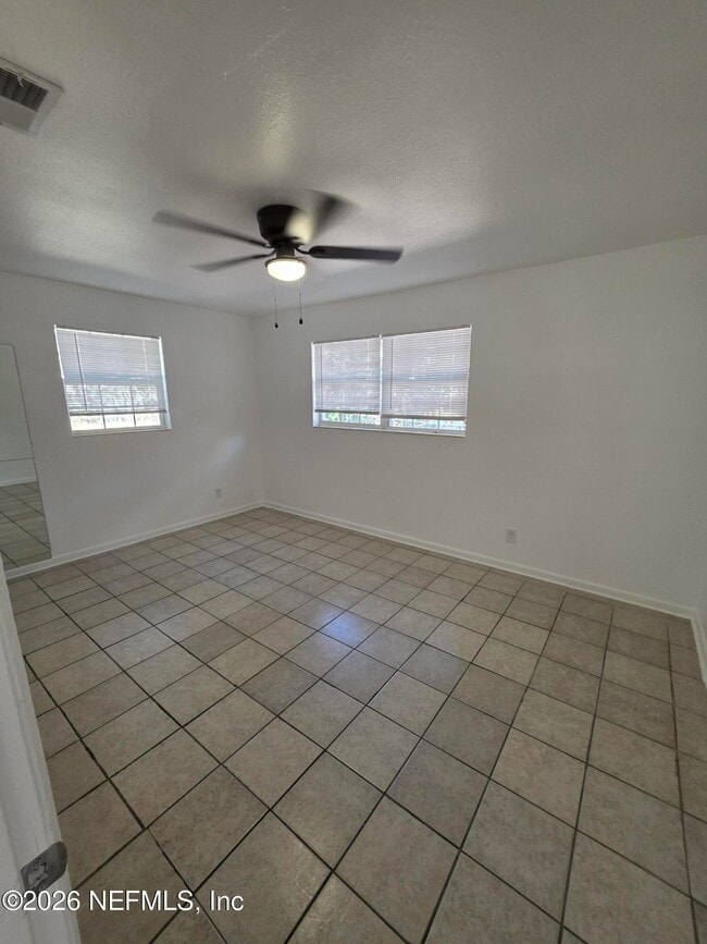 Photo - 1938 Leon Rd