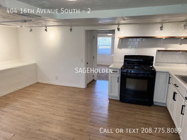 Photo - 404 16th Ave S Unit 2