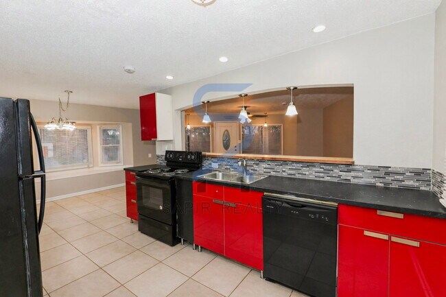 Photo - 2018 Pryor Rd SW