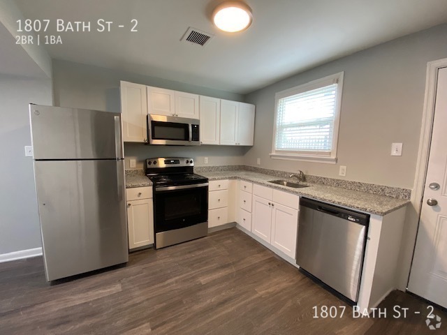 Building Photo - 1807 Bath St Unit 2 Rental