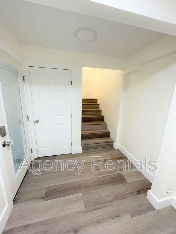 Photo - 3036 Monsarrat Ave Unit #C