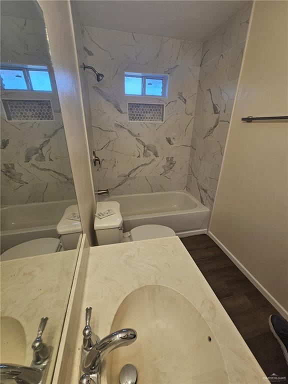 Photo - 12 Las Palmas Dr