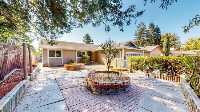 2436 Campbell Dr