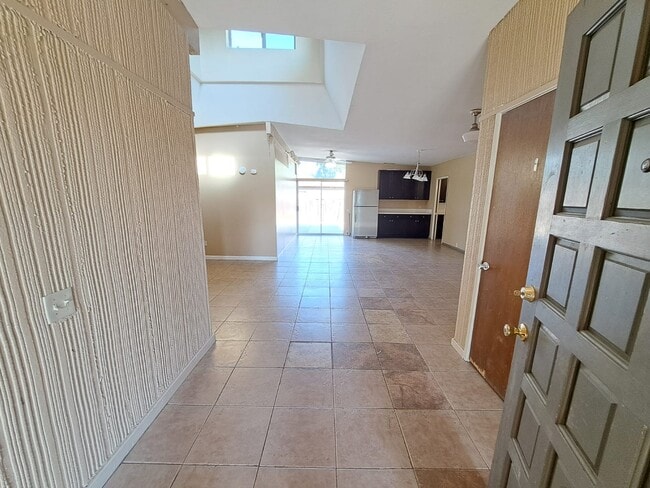 Photo - 1312 Toyon Plz