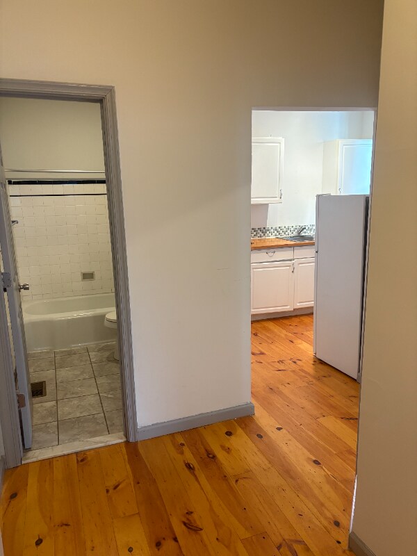 Photo - 429 W Bringhurst St Unit 1