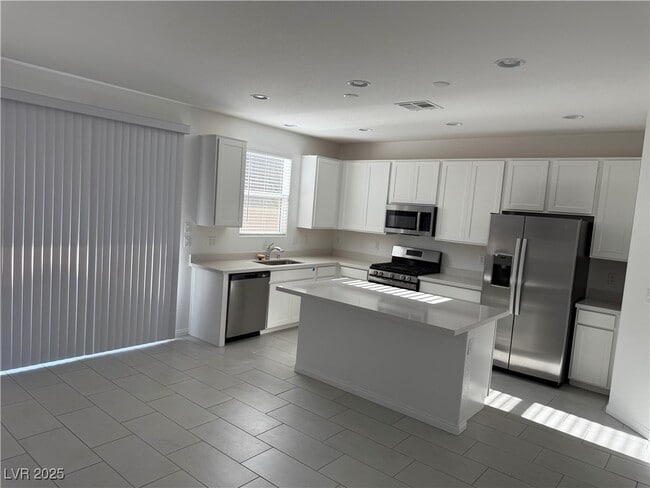Building Photo - 10218 Starlit Cyn Ct Rental