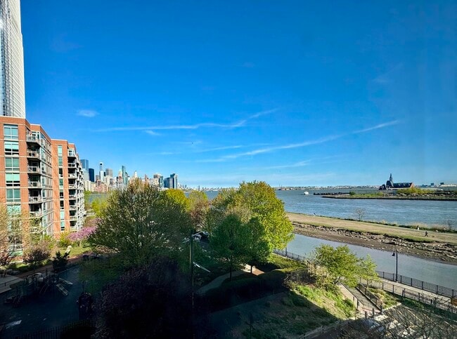 Photo - 1 Greene St Unit 306X