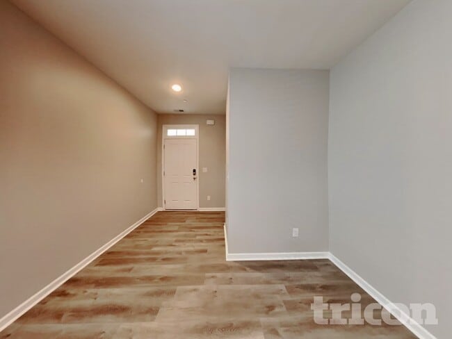 Photo - 338 Victory Cir