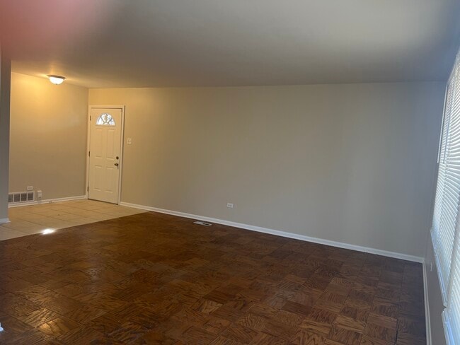 Photo - 319 Gentry St